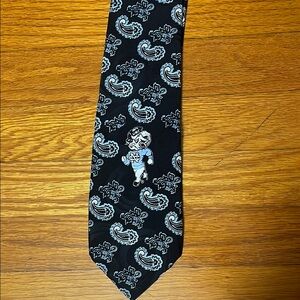 Vintage UNC Black and White Paisley Men's Tie